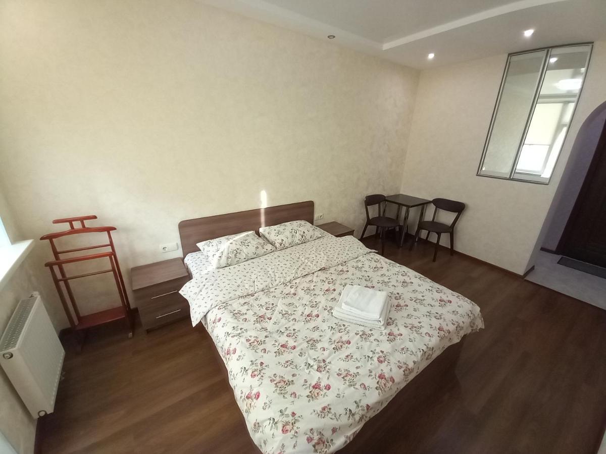 Smart Apartments Drahomanova 2А Киев Экстерьер фото