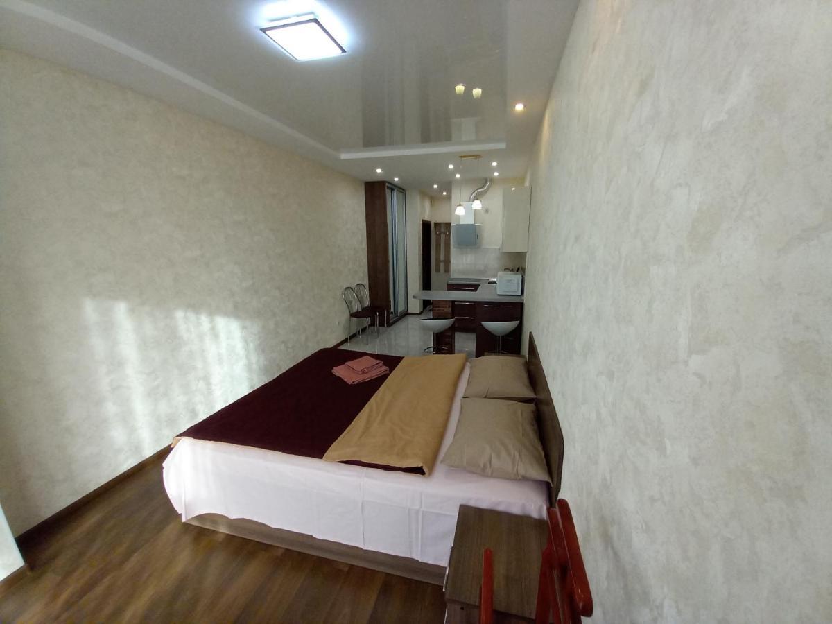 Smart Apartments Drahomanova 2А Киев Экстерьер фото